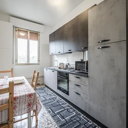 Smart Near Policlinico & Center * モデナ