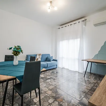 Smart Near Policlinico & Center ゲストハウス